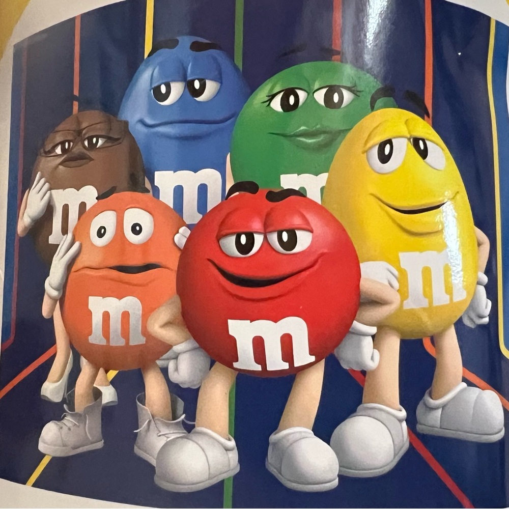 NWT M&M Fleece Blanket with characters Red Orange Blue Green Brown Yellow 2021 - Picture 4 of 4